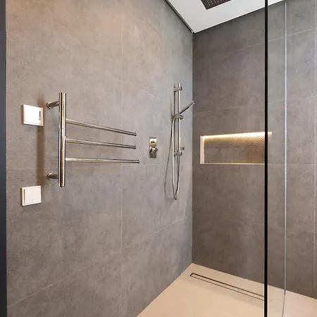 Mirage, Sierra Blanca, * Marbella