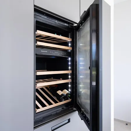 Villa Mirage, Sierra Blanca, *