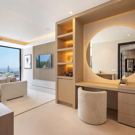 Mirage, Sierra Blanca, * マルベーリャ