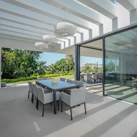 Mirage, Sierra Blanca, Villa