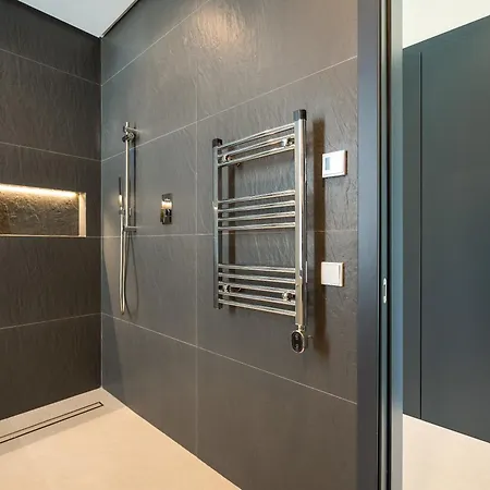 Villa Mirage, Sierra Blanca, *