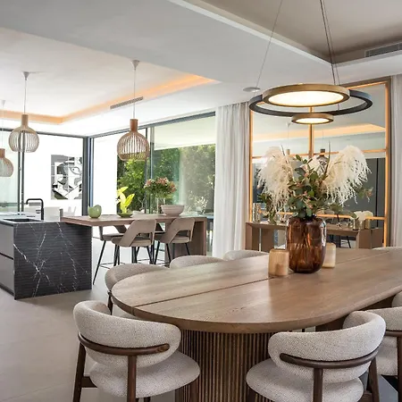 Mirage, Sierra Blanca, Villa Marbellac