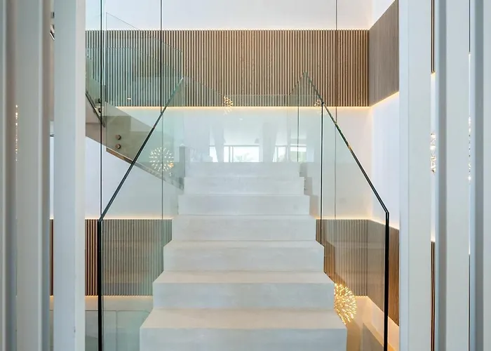 Mirage, Sierra Blanca, * マルベーリャ