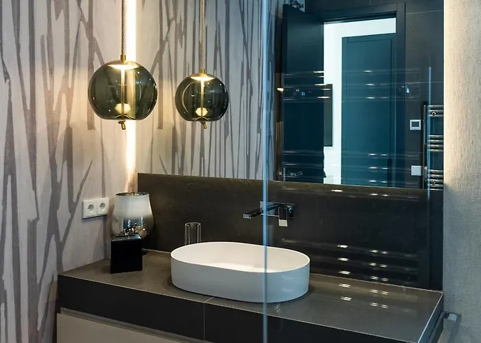 Willa Mirage, Sierra Blanca,