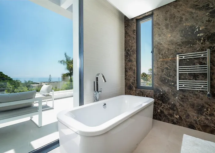 Mirage, Sierra Blanca, Willa