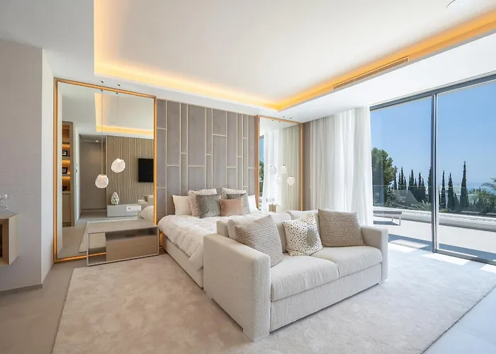 Willa Mirage, Sierra Blanca, *