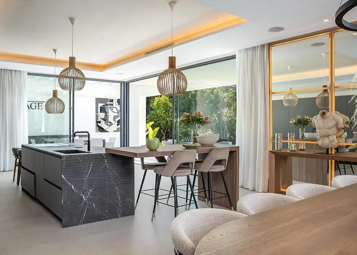 Mirage, Sierra Blanca, * Marbella